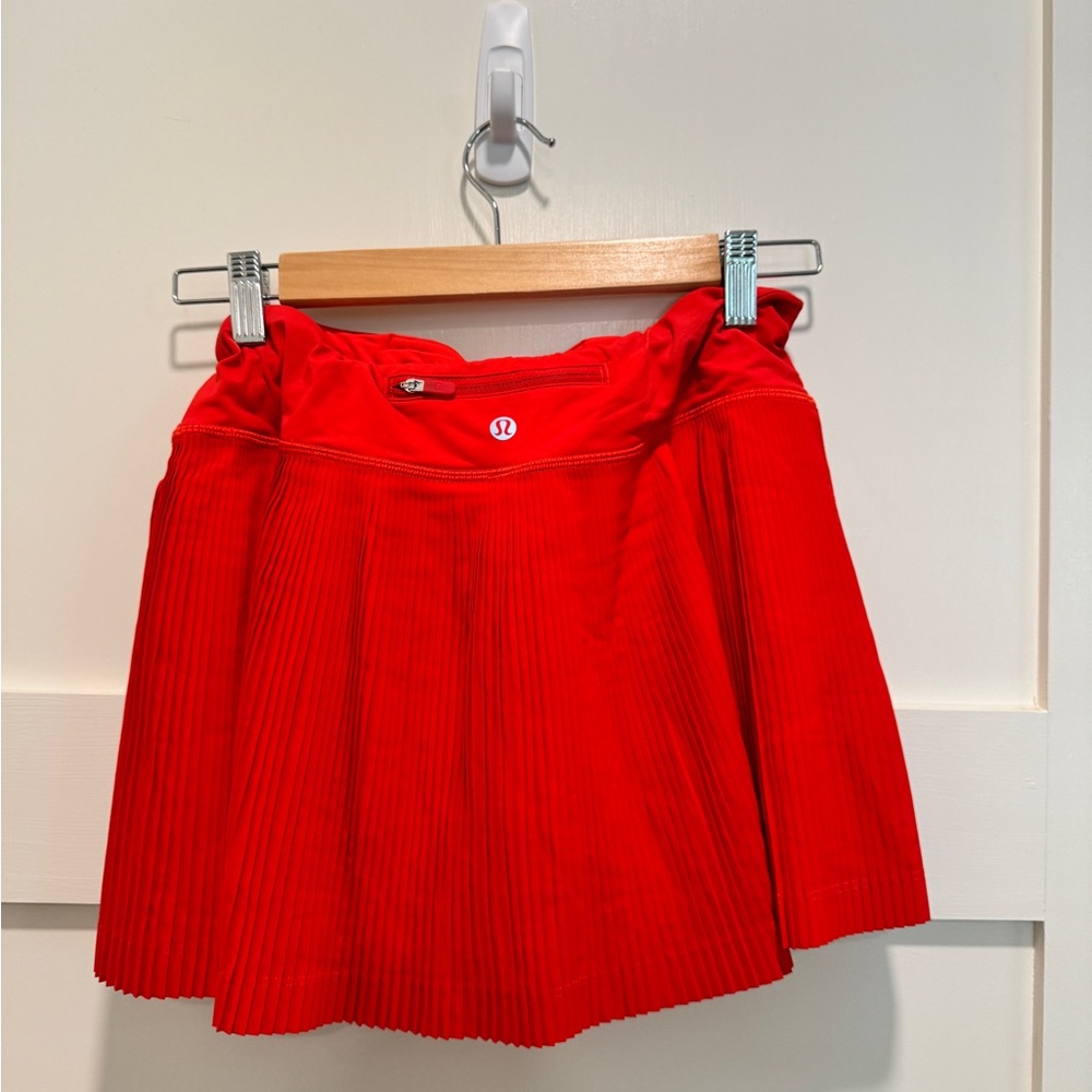 red lululemon size 6 skirt